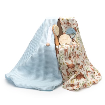 Regalo  para bebé ecológico y orgánico con 2 Muselinas, mordedor y chupetero celeste