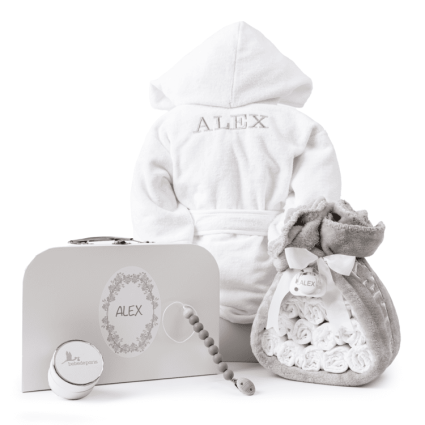 Torta di Pannolini con Accappatoio, Valigetta e Ciuccio | Regalo Completo 2