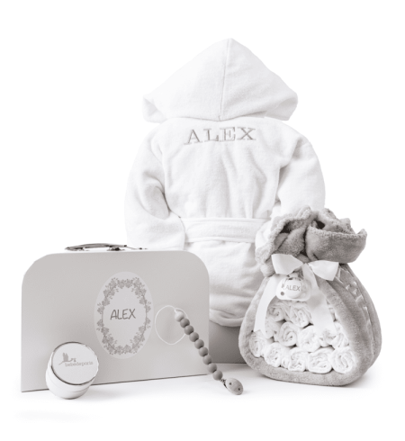 Torta di Pannolini con Accappatoio, Valigetta e Ciuccio | Regalo Completo