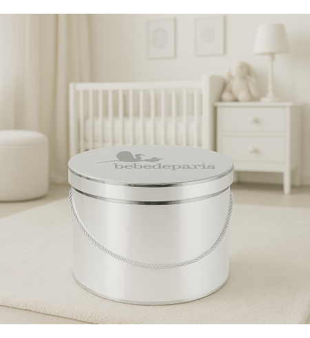 Cesta con Bavaglino Ricamato per Bebè | Regalo Personalizzato – Bebé de París