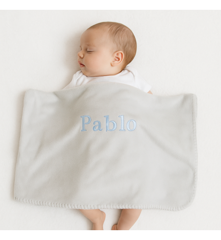 Cesta con copertina ricamata e peluche | Regalo completo per neonato