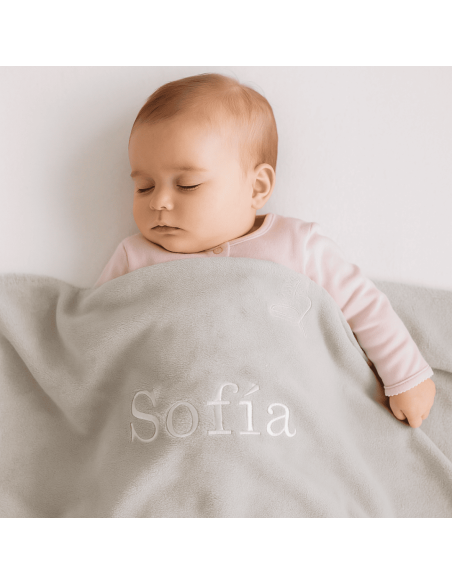 Canastilla con copertina ricamata, body, bavaglino e peluche | Regalo completo per neonato