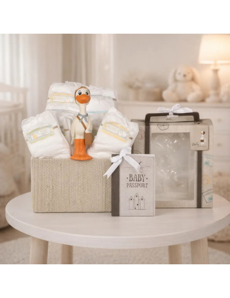 Torta di pannolini con massaggiagengive Nicky | Regalo originale e funzionale per bebè